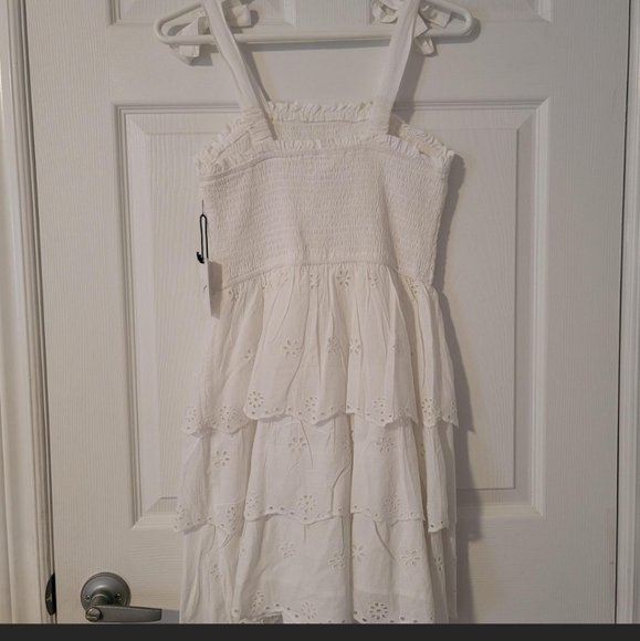 White Lace Dress - Picture 2 of 4